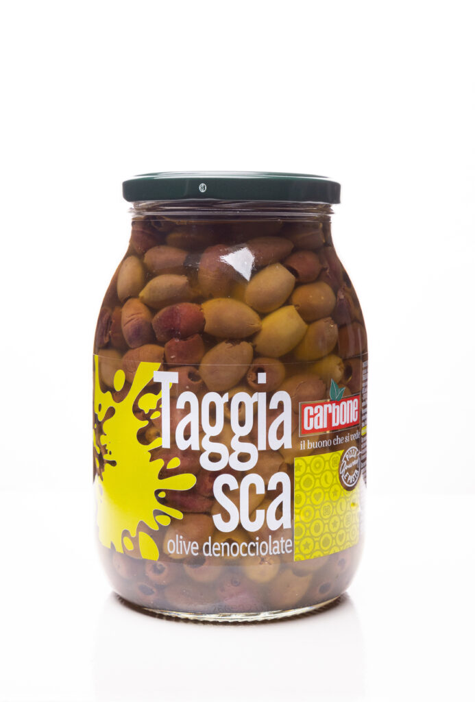 Taggiasche_oliver_i_olivolja